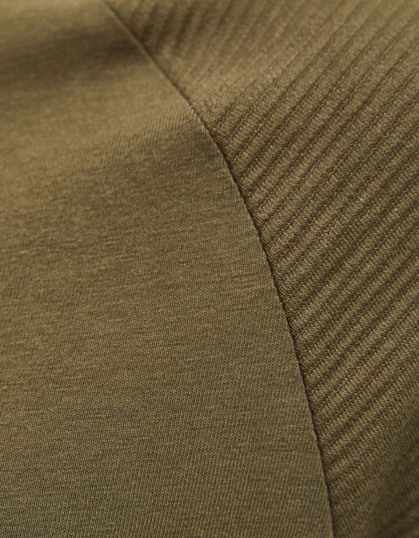 Raglan sleeve T-shirt 5 Raglan sleeve T-shirt
